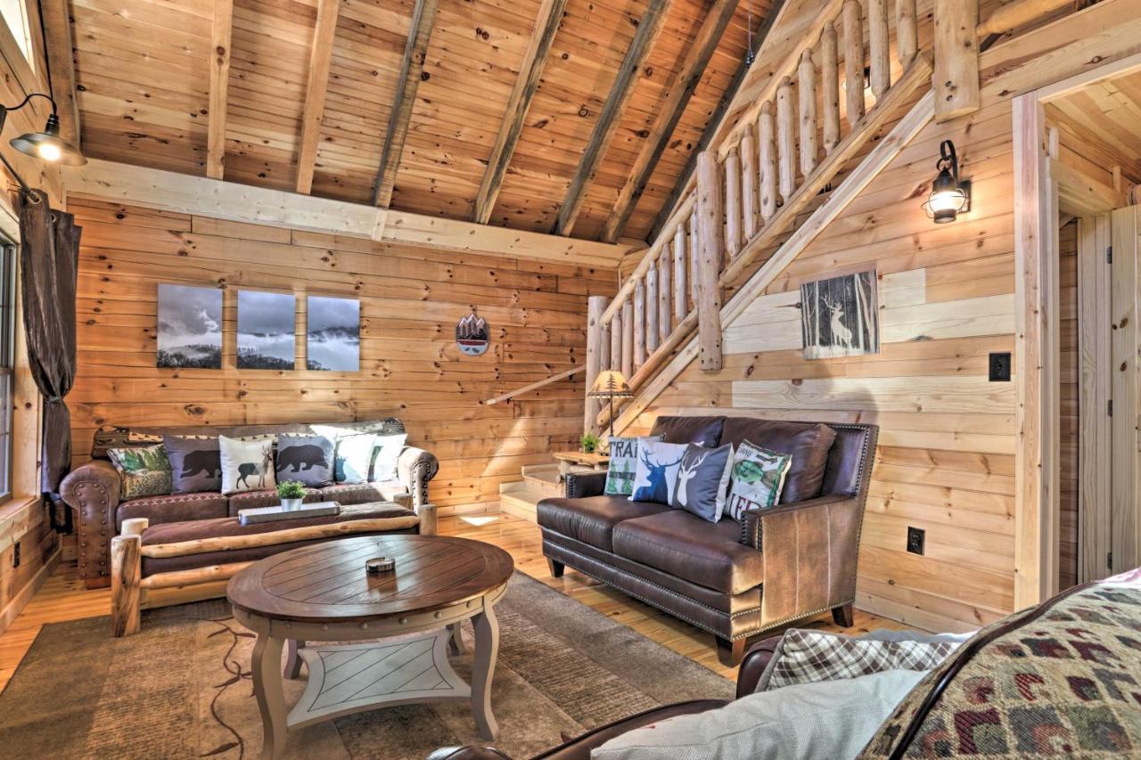 Gatlinburg Cabin With Loft And Game Room 1 Mi To Town Extérieur photo