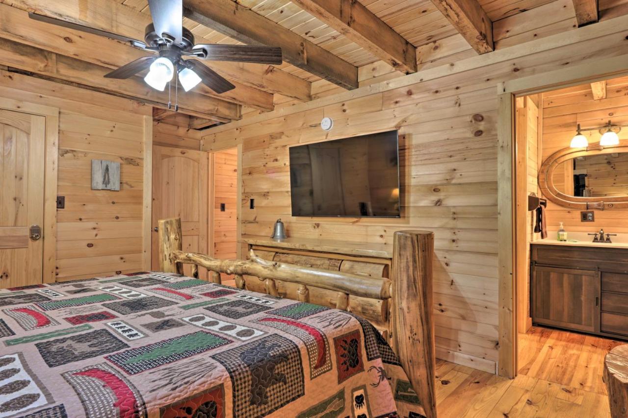 Gatlinburg Cabin With Loft And Game Room 1 Mi To Town Extérieur photo