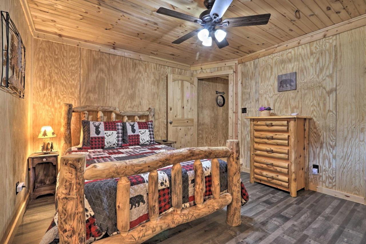 Gatlinburg Cabin With Loft And Game Room 1 Mi To Town Extérieur photo