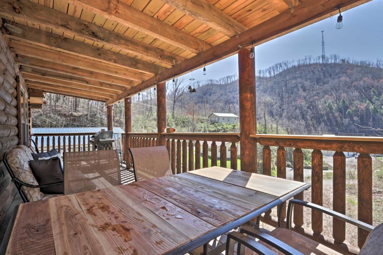 Gatlinburg Cabin With Loft And Game Room 1 Mi To Town Extérieur photo