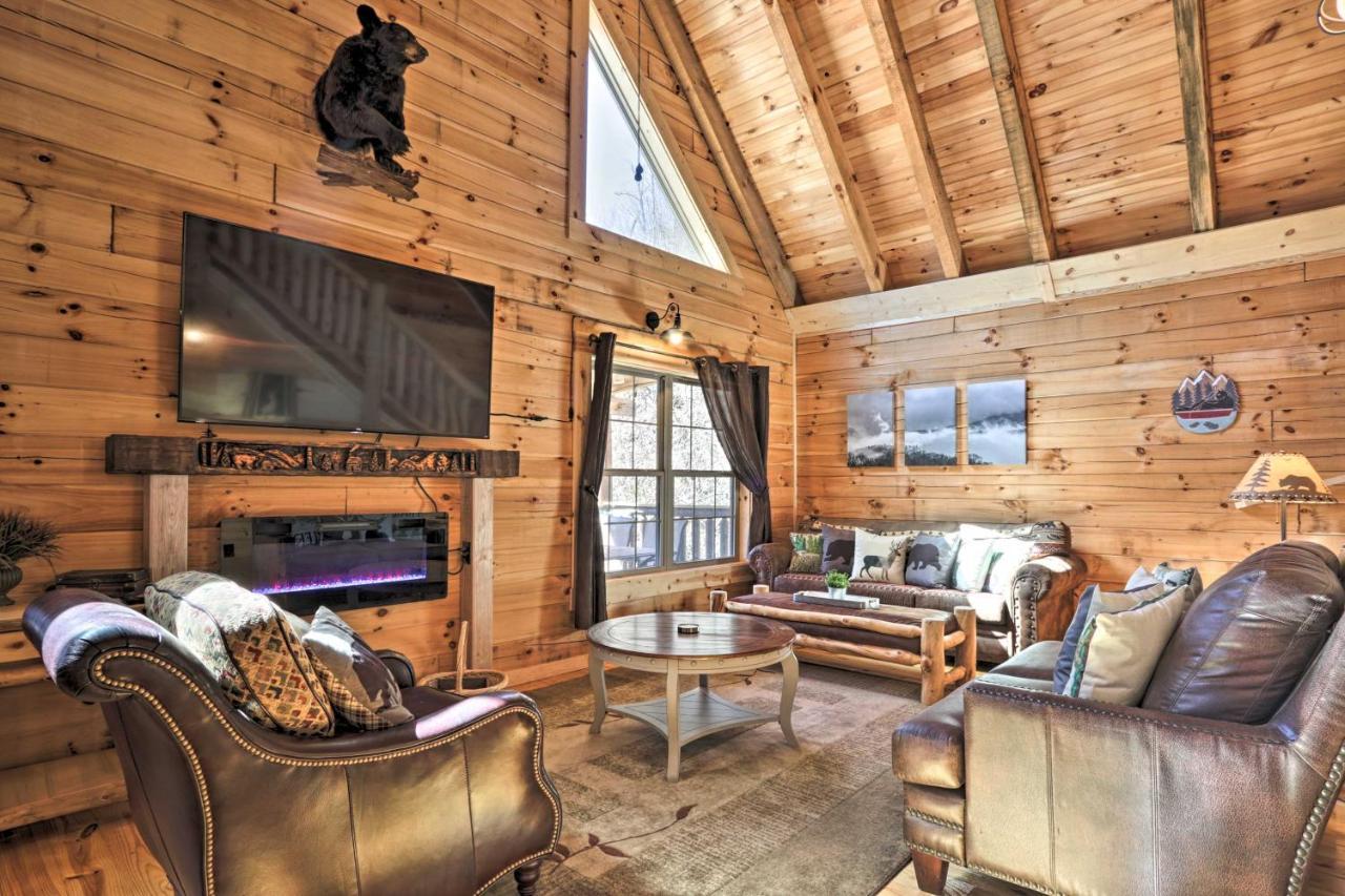 Gatlinburg Cabin With Loft And Game Room 1 Mi To Town Extérieur photo