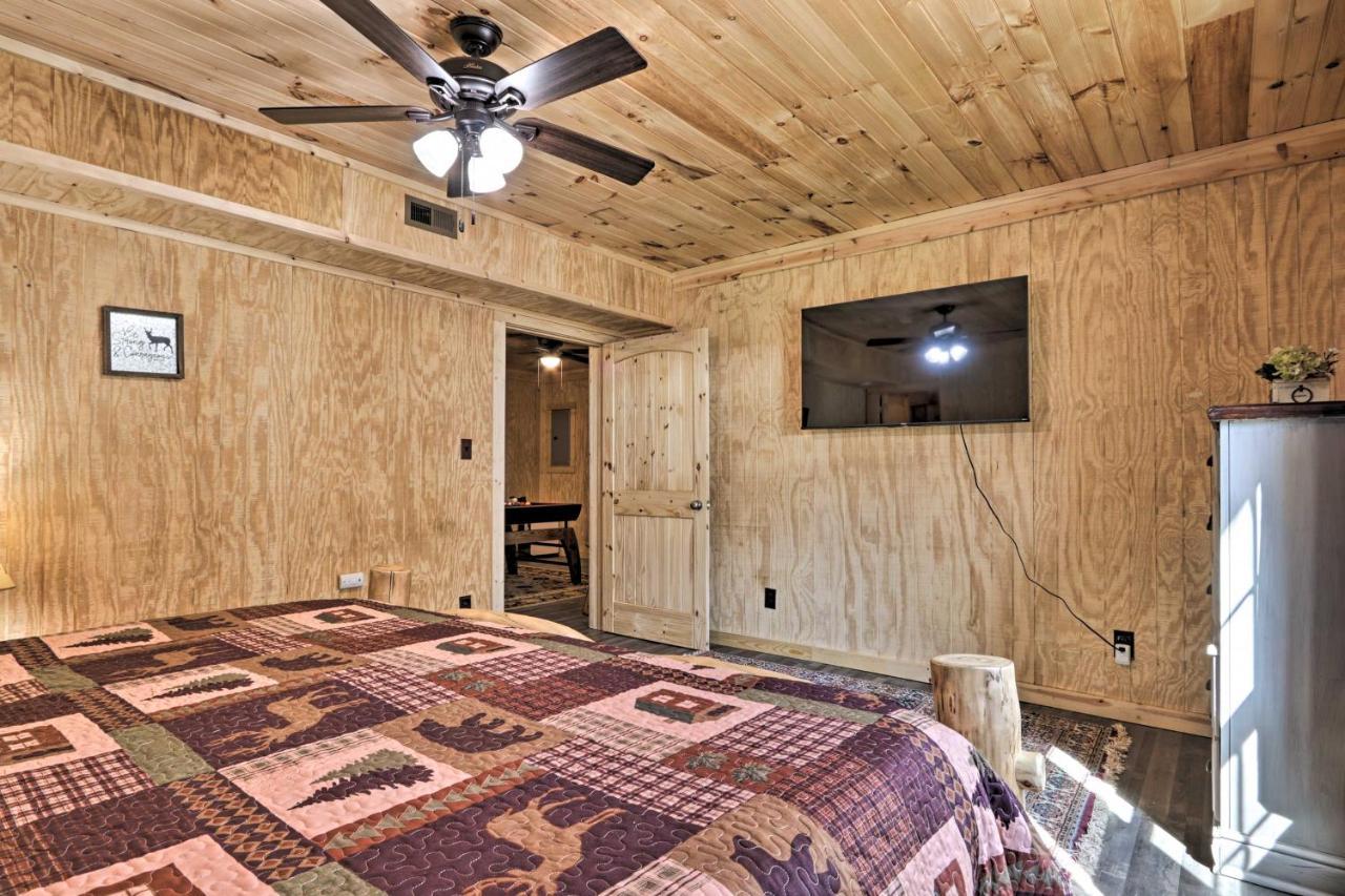 Gatlinburg Cabin With Loft And Game Room 1 Mi To Town Extérieur photo