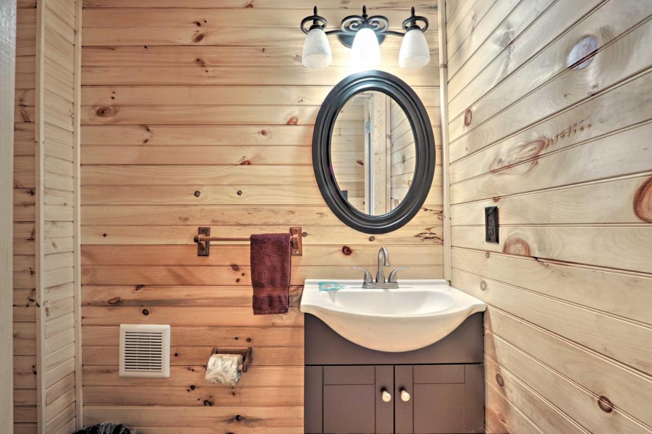 Gatlinburg Cabin With Loft And Game Room 1 Mi To Town Extérieur photo