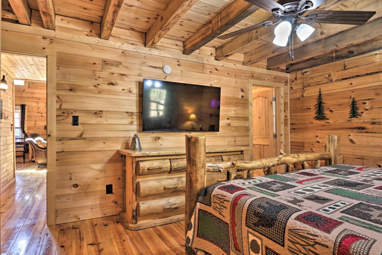 Gatlinburg Cabin With Loft And Game Room 1 Mi To Town Extérieur photo