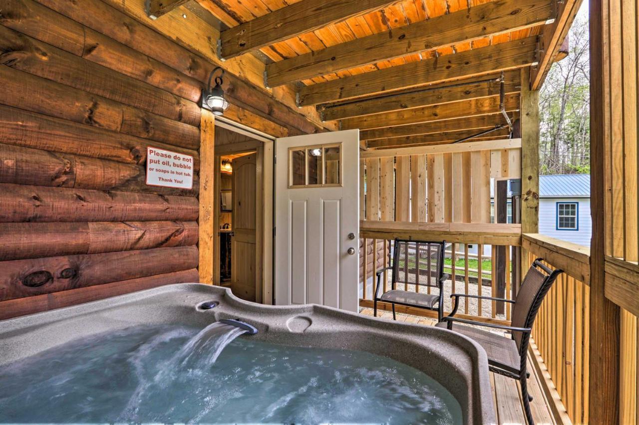 Gatlinburg Cabin With Loft And Game Room 1 Mi To Town Extérieur photo
